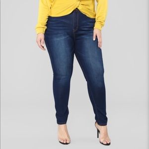 Fashion Nova Jessica skinny jeans